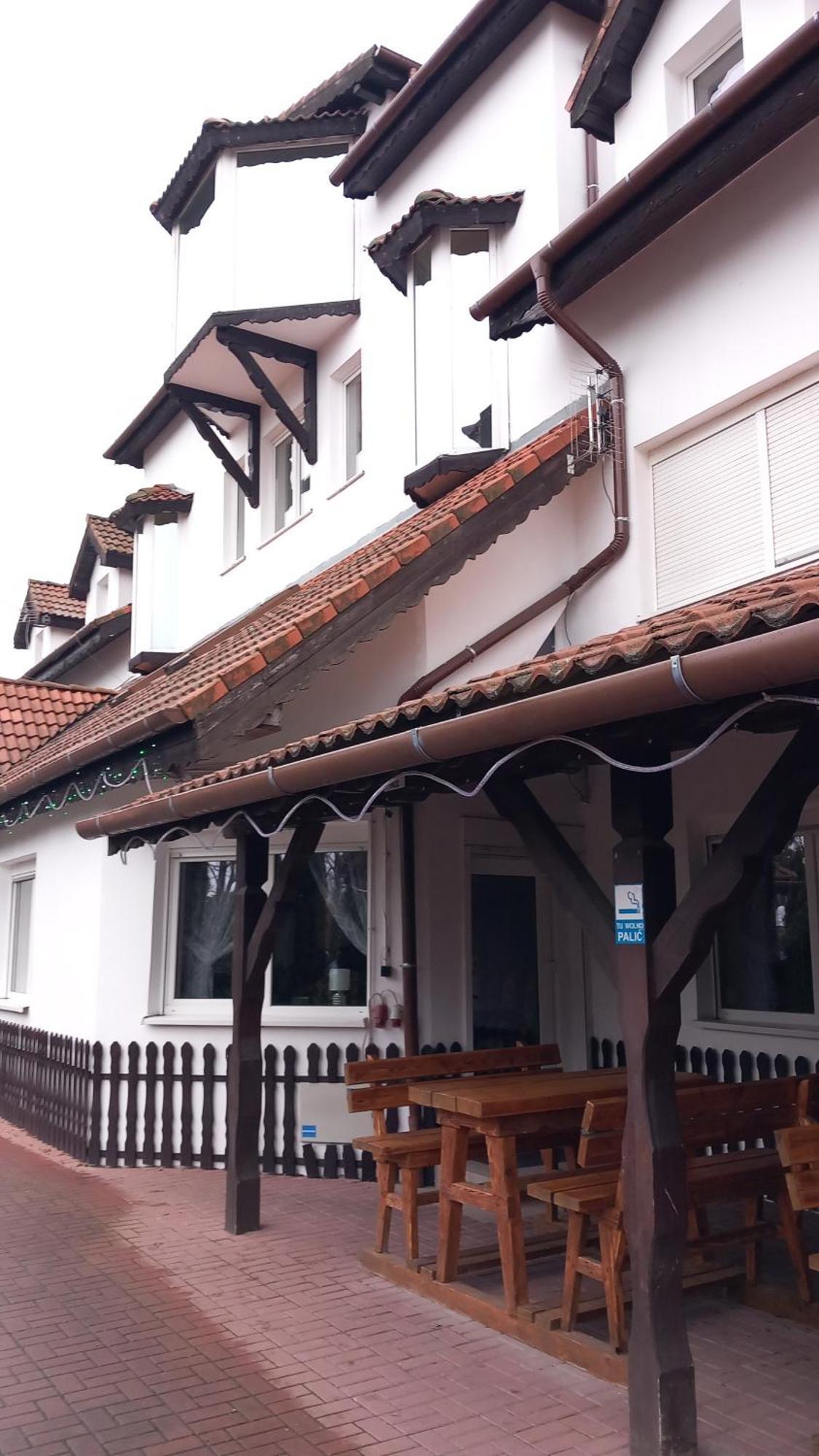 Hotel Dworek Breslau Exterior foto